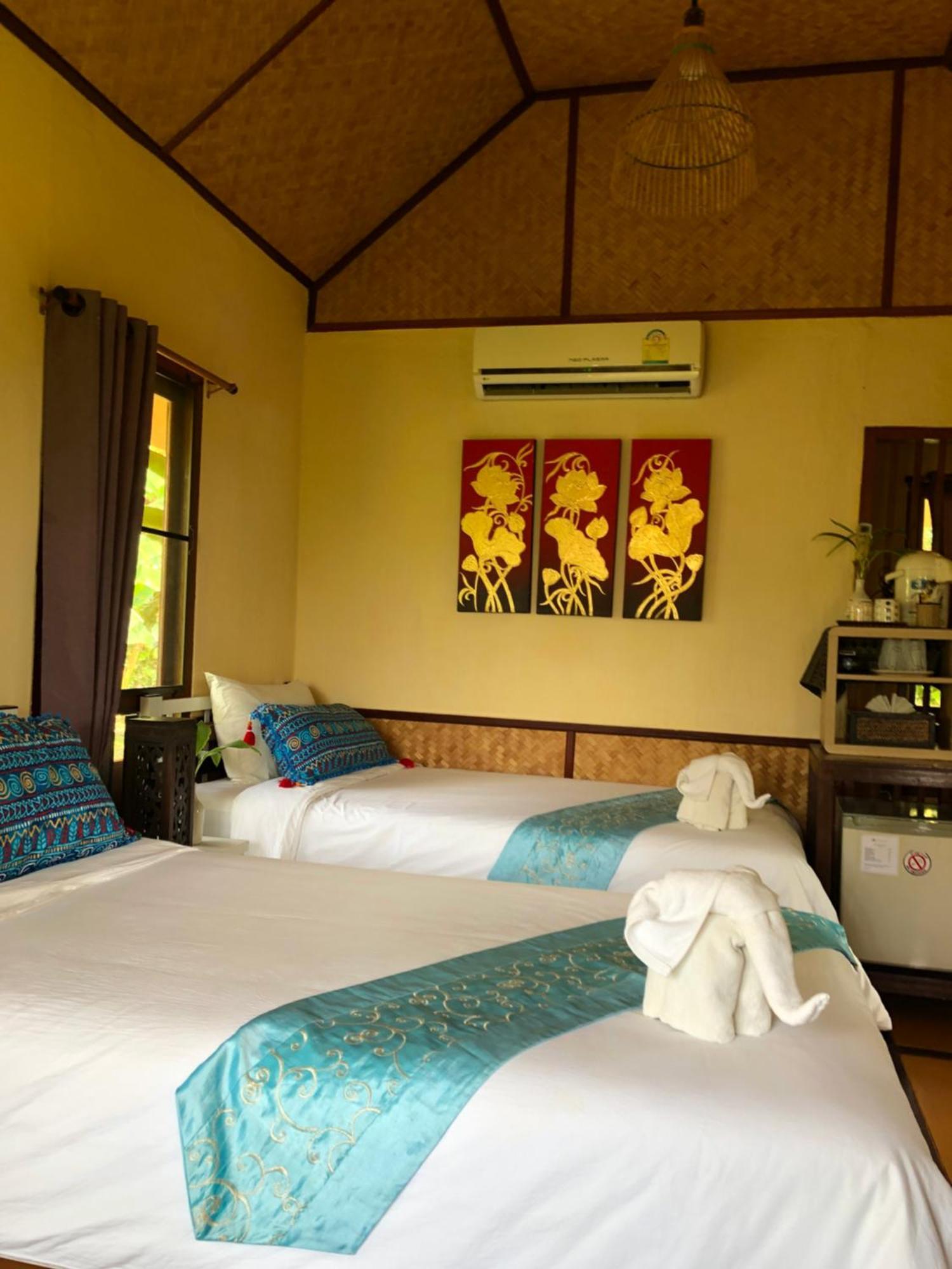 Pura Vida Pai Resort Exterior photo