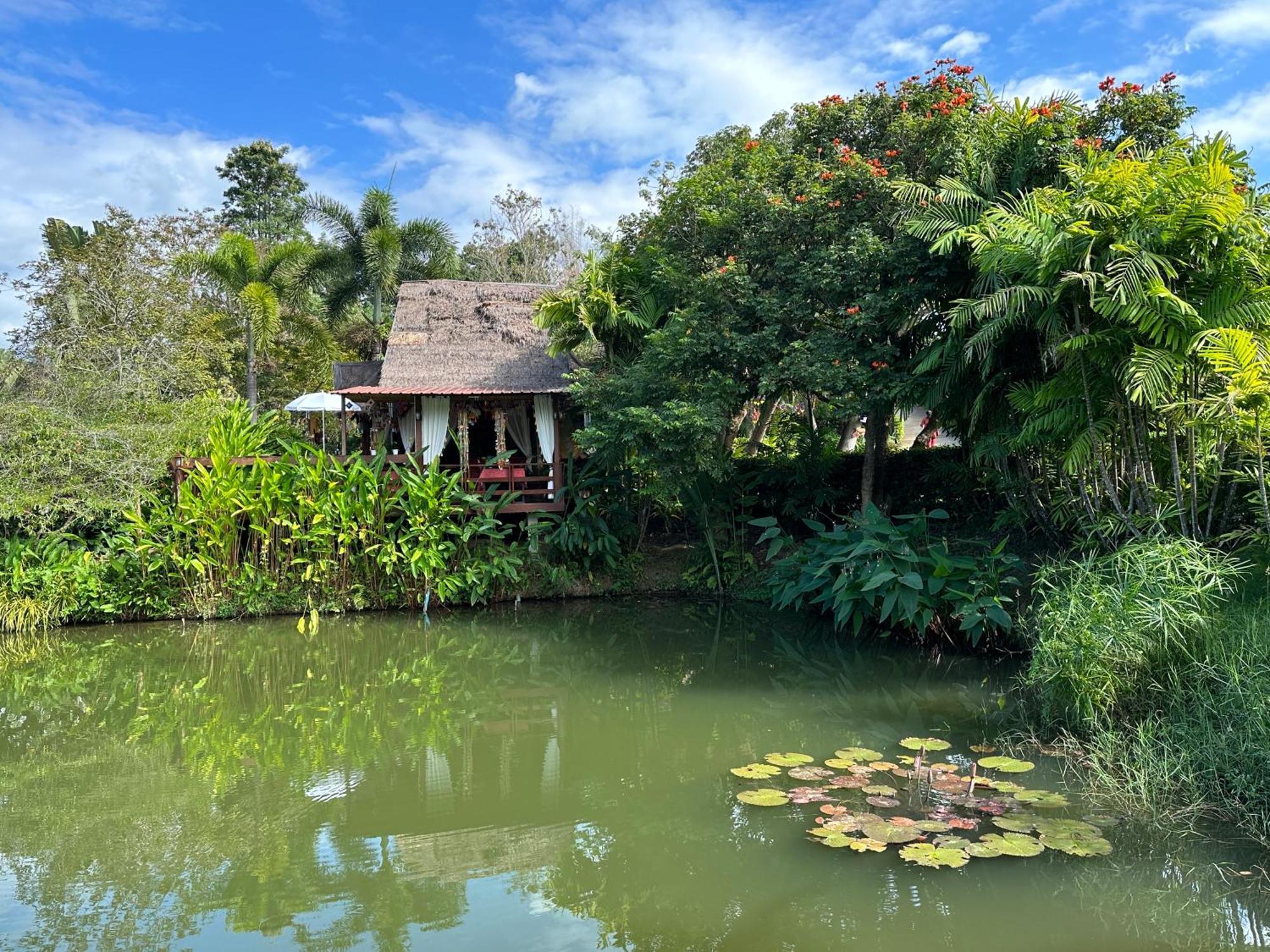 Pura Vida Pai Resort Exterior photo
